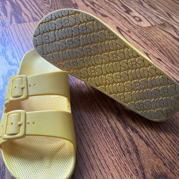Yellow Freedom Moses sandals size 38/39 - Picture 4 of 5
